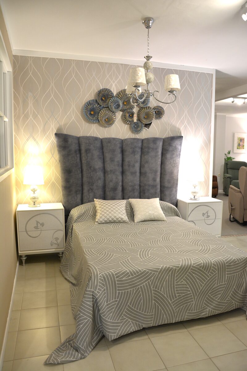 Dormitorio blanco y plata - frontal