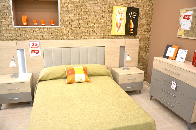 Dormitorio roble natural - frontal