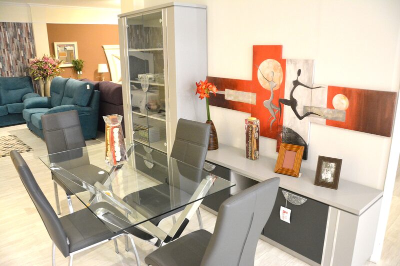 Salón moderno gris - frontal